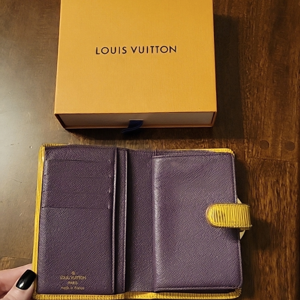 Louis Vuitton Gold Wallet With LV Box